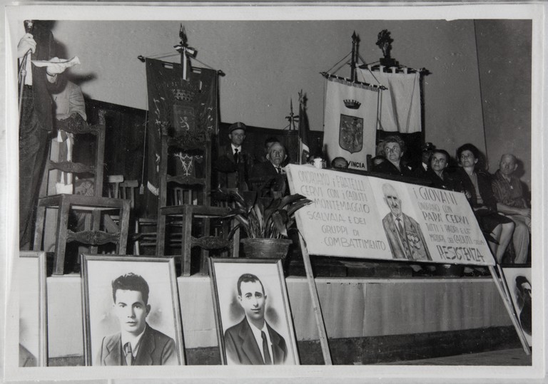Poggibonsi, 18-19 luglio 1964, XX° anniversario della liberazione e conferimento ad Alcide Cervi della cittadinanza onoraria. Un momento della cerimonia